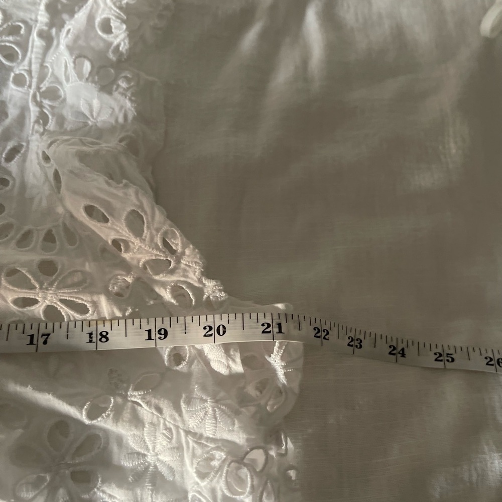 J CrewElegant White Eyelet Sleeveless Top - Picture 7 of 8